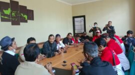 Kepala Bidang PIKP Kominfo Kabupaten Bogor Iwan Setiawan bertemu dengan PWRI Bogor Raya. (Dok. PWRI)