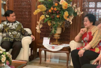 Ketua Umum PDI Perjuangan Megawati Soekarnoputri bersama Ketua Umum Partai Gerindra, Prabowo Subianto. (Instagram.com/@presidenmegawati)


