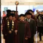 Ketua Yayasan Pendidikan Kebangsaan Republik Indonesia, Prabowo Subianto menghadiri wisuda sarjana Universitas Kebangsaan Republik Indonesia (UKRI). (Dok. Tim Media Prabowo)
